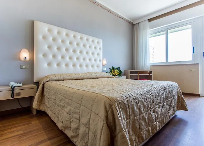 Hotel Benini فندق ميلانو ماريتيما