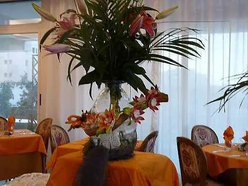 فندق Hotel Benini 4*