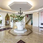 Benini Hotel