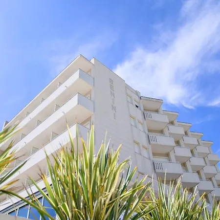 فندق Hotel Benini 4*