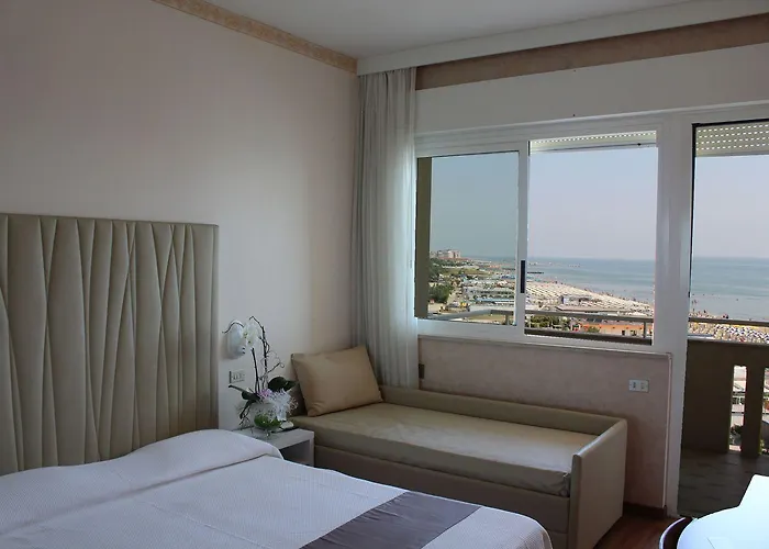 Hotel Benini 4* ميلانو ماريتيما