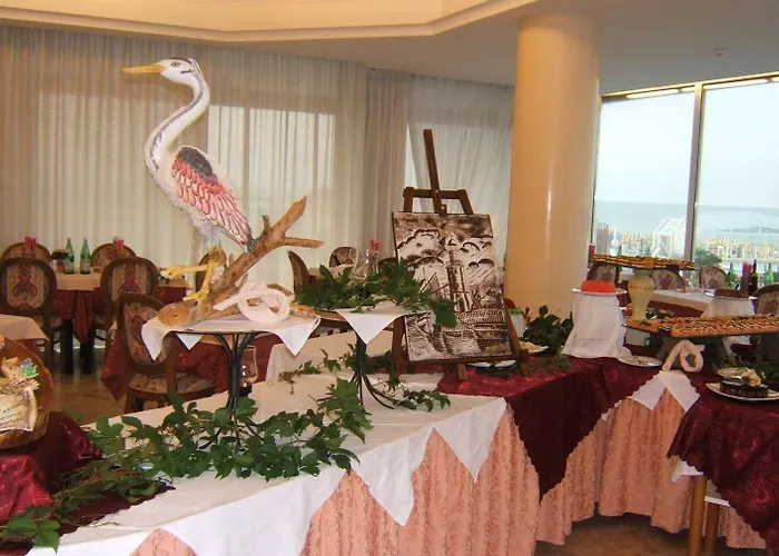 Hotel Benini فندق